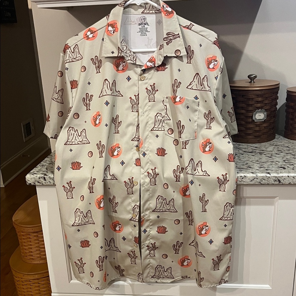 LG White and Brown Graphic Shirt.  BUC-EES.  New without tag